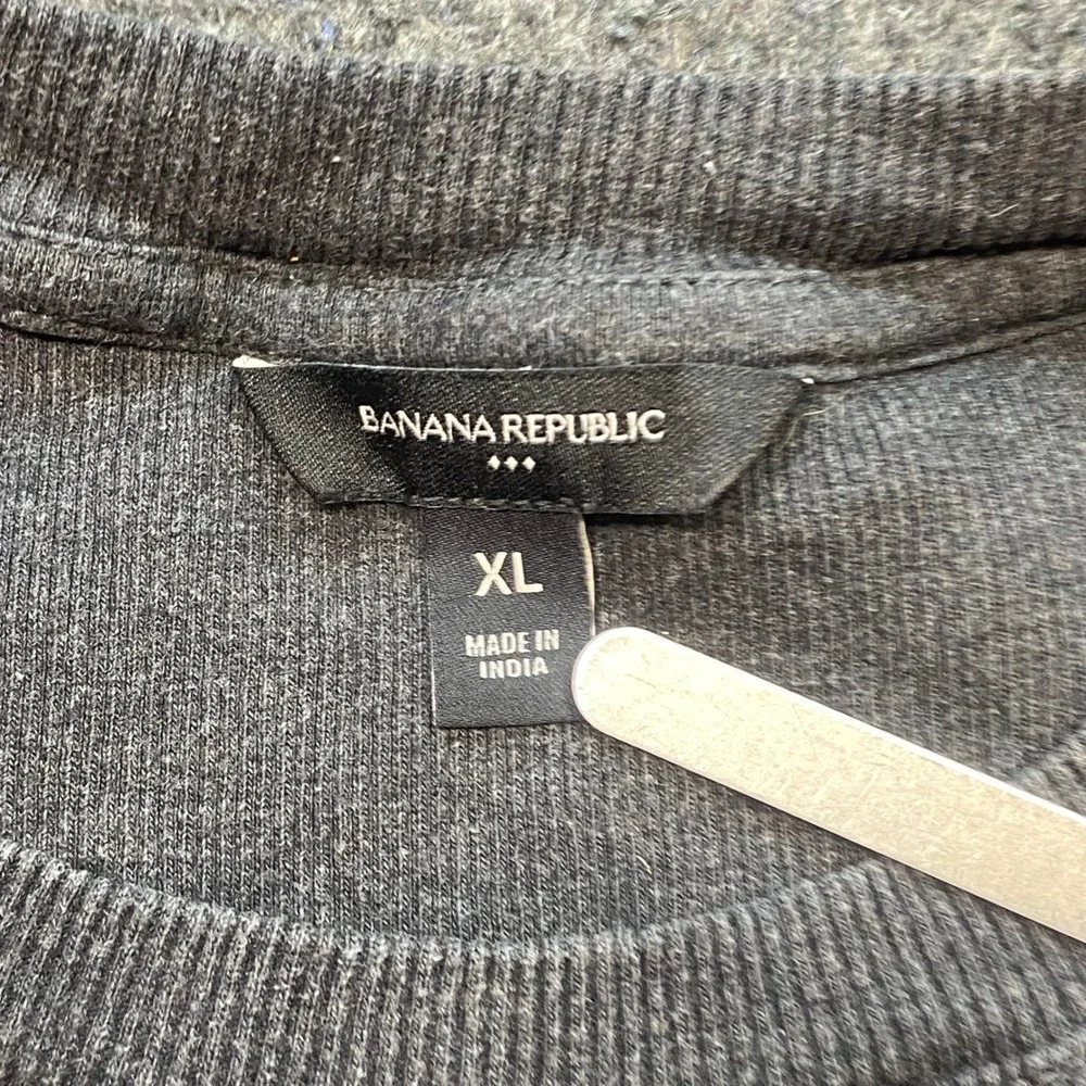 Banana Republic TShirt Sz XL Mens Gray Skater Ribbed Knit Short Sleeve Crew Neck